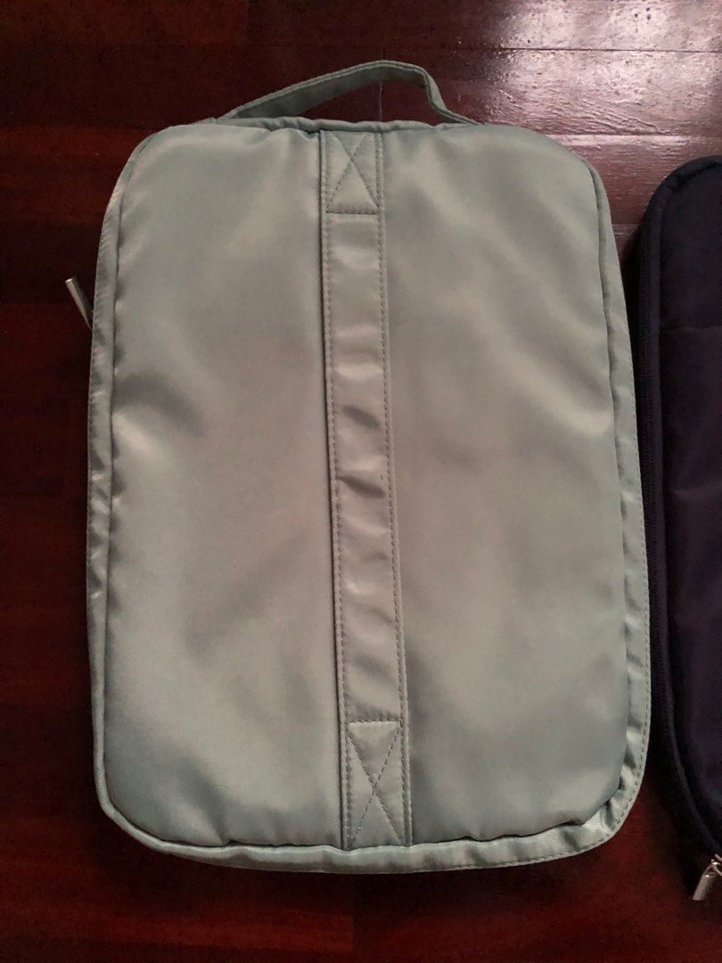 Uniqlo Laptop bag on Carousell