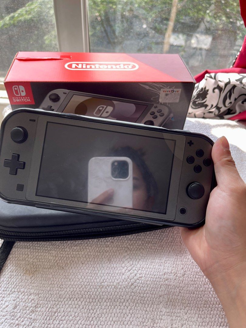 WELL USED NINTENDO SWITCH LITE, Video Gaming, Video Game Consoles