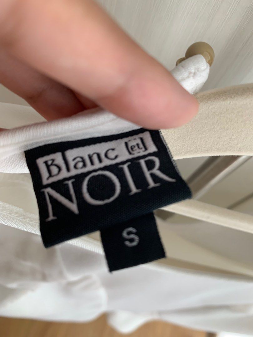 White Semi Formal Top Blanc Nour S (Category: Sleeveless) located in Mandaluyong City. Submitted by wisercolder (Listing ID 1203671086, Image 2). Description: Strictly worn once, lightly used and well-stored Bought for ~1,299 in SM Megamall PM for more pictures RFS: Closet declutter.