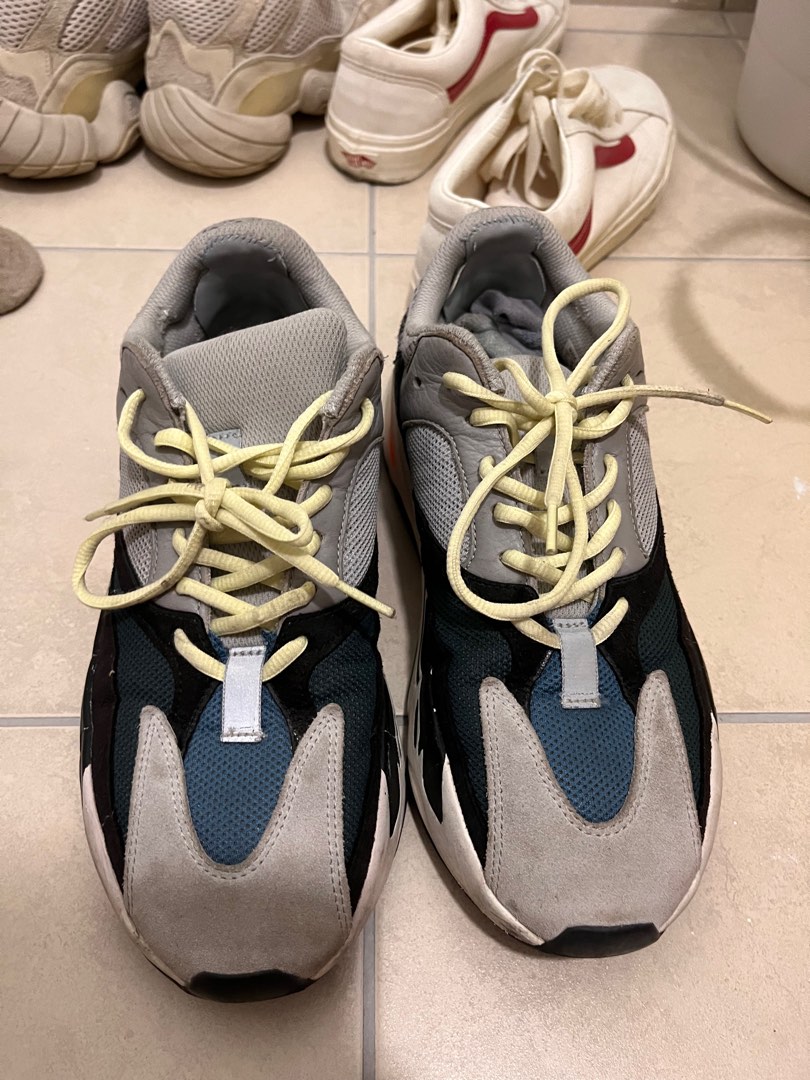 Yeezy wave cheap runner 700 uk