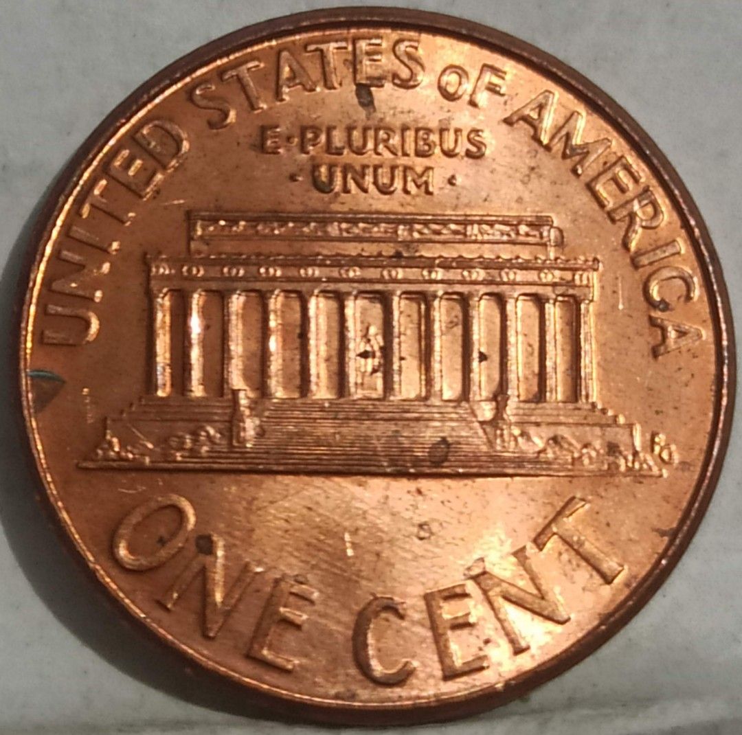 2007 D PENNY DOUBLE EYELID JP-37 (Category: Makeup) located in Quezon City. Submitted by Coiners (Listing ID 1203932498, Image 2). Description: DOUBLE EYE LID.
