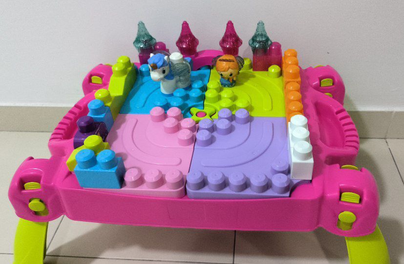 Mega bloks clearance lil princess table