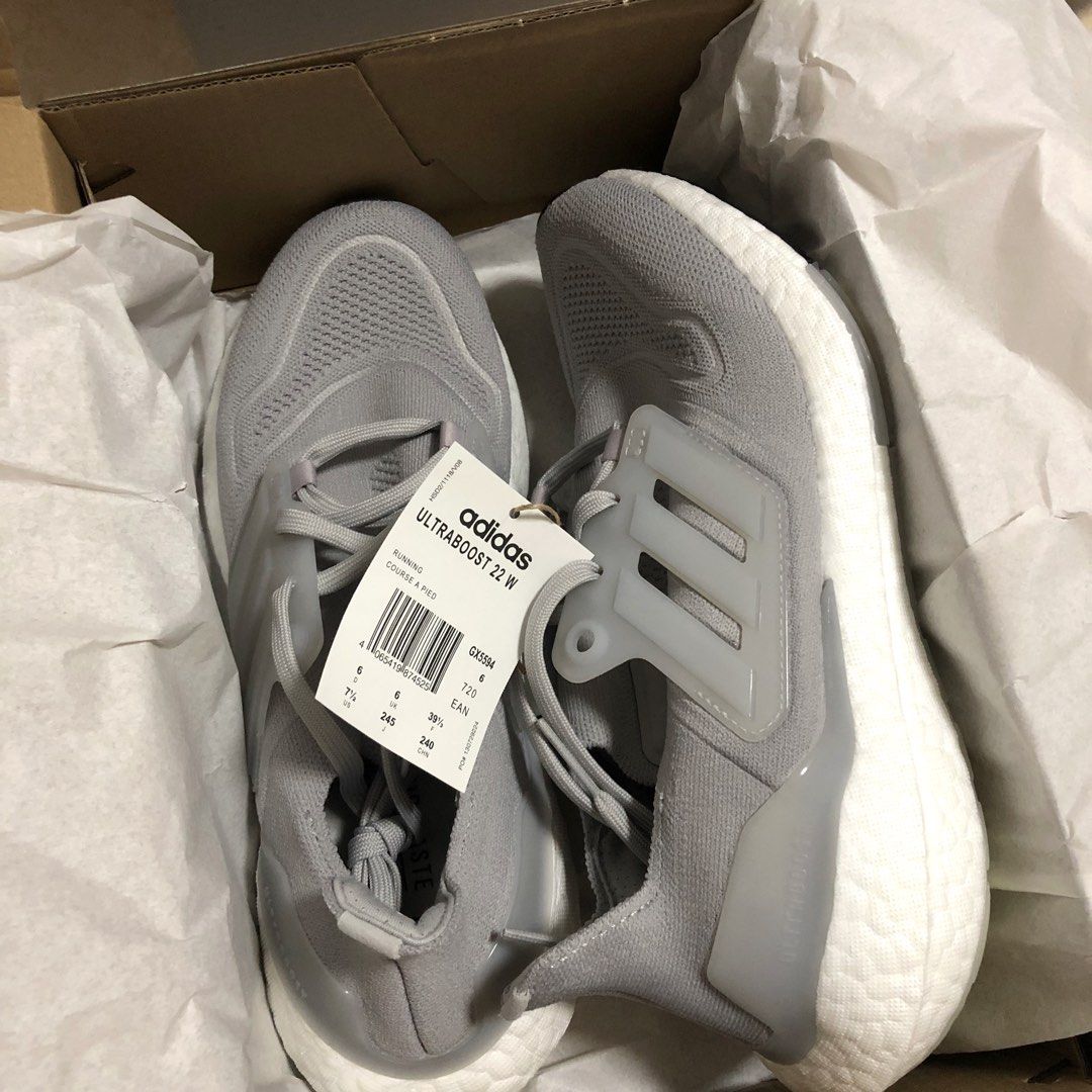 BN Authentic Adidas Ultraboost 22 Running Shoes Women s Grey