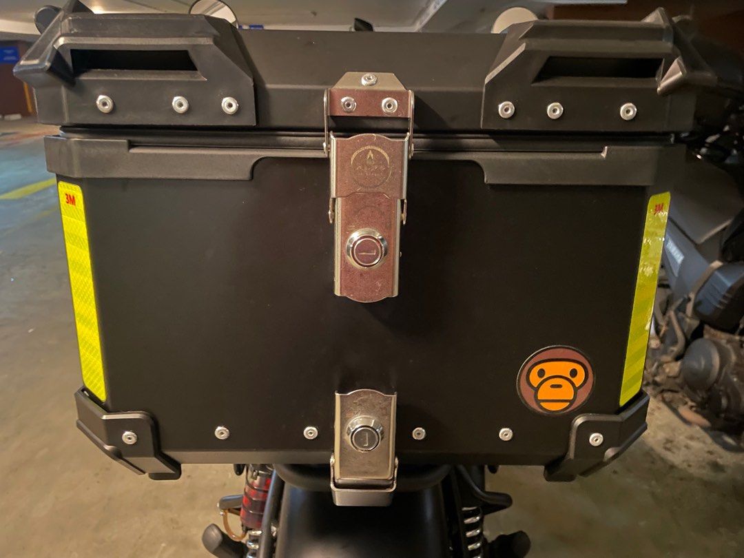 Used Top Box Aluminium Top Box 45l, Motorcycles, Motorcycle Accessories on Carousell