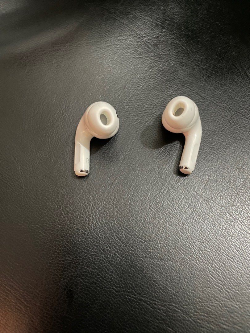 Just the shop airpods no case