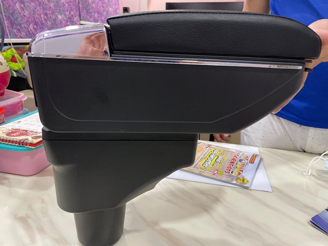 Armrest Toyota Sienta: Kenyamanan yang Terkadang Terabaikan, Namun Sangat Penting