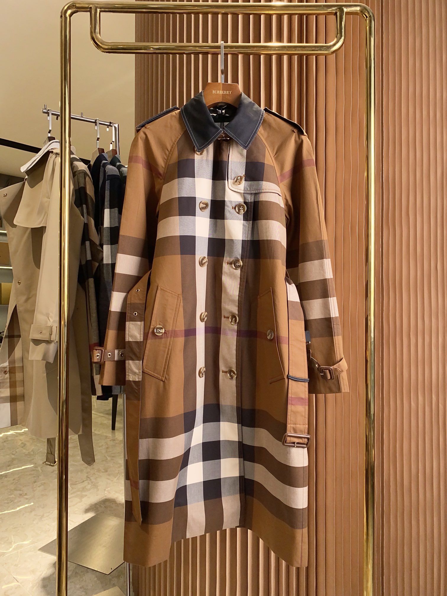Burberry trench deals coat authenticity check