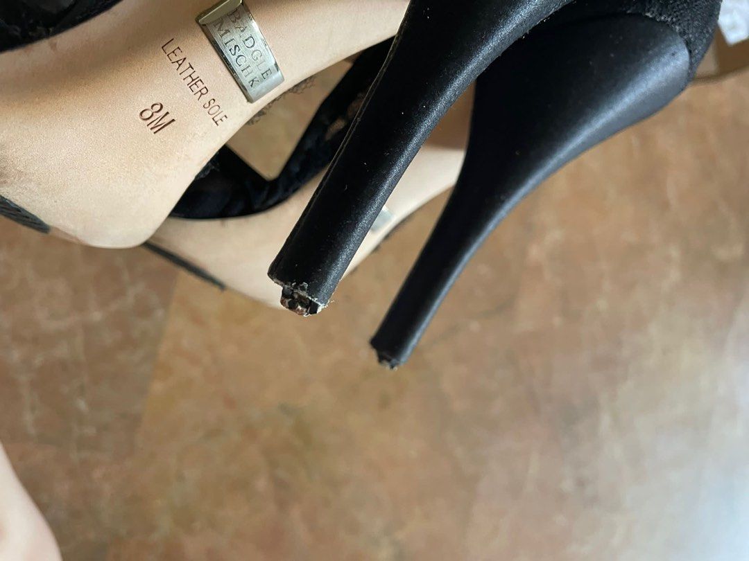 Badgley mischka discount black pumps