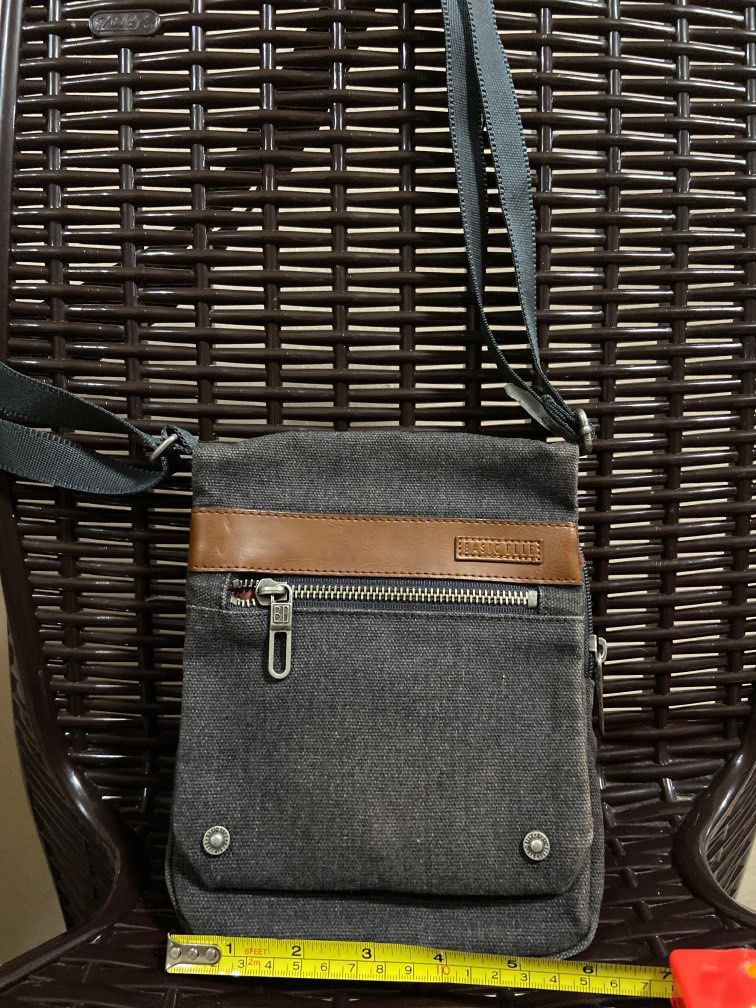 BASIC ELLE Gray Canvas Sling Bag