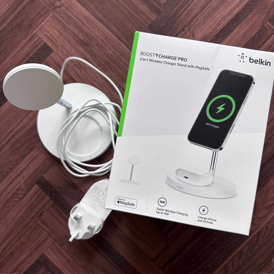 Belkin BOOSTCHARGE 2in1 Wireless Charger, Mobile Phones & Gadgets