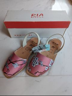 BNIB Ria Menorca Women's Sandals CNY Cherry Blossom (Pink) Size 38 / 23.7 CM / UK 4.5 / US 7