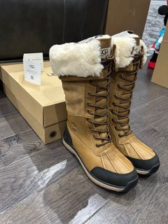 BRAND NEW IN THE BOX ORIGINAL UGGS ADIRONDACK III TALL