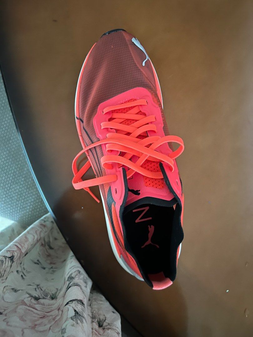 brand new puma sneakers