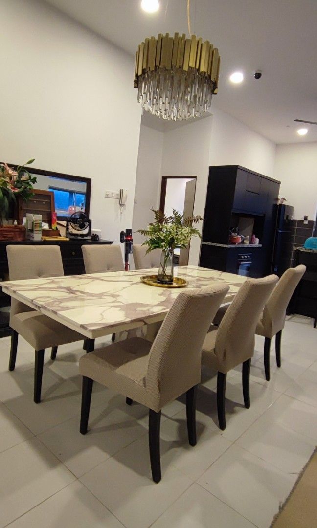 CASARANO Marble dining table with 6 chairs