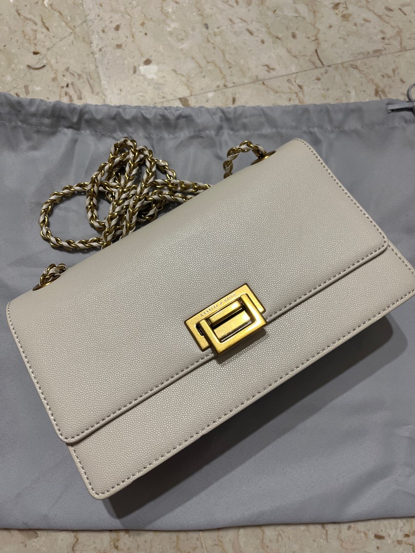 Charles and Keith Chain Handle Shoulder Bag in Ivory, Women's Fashion