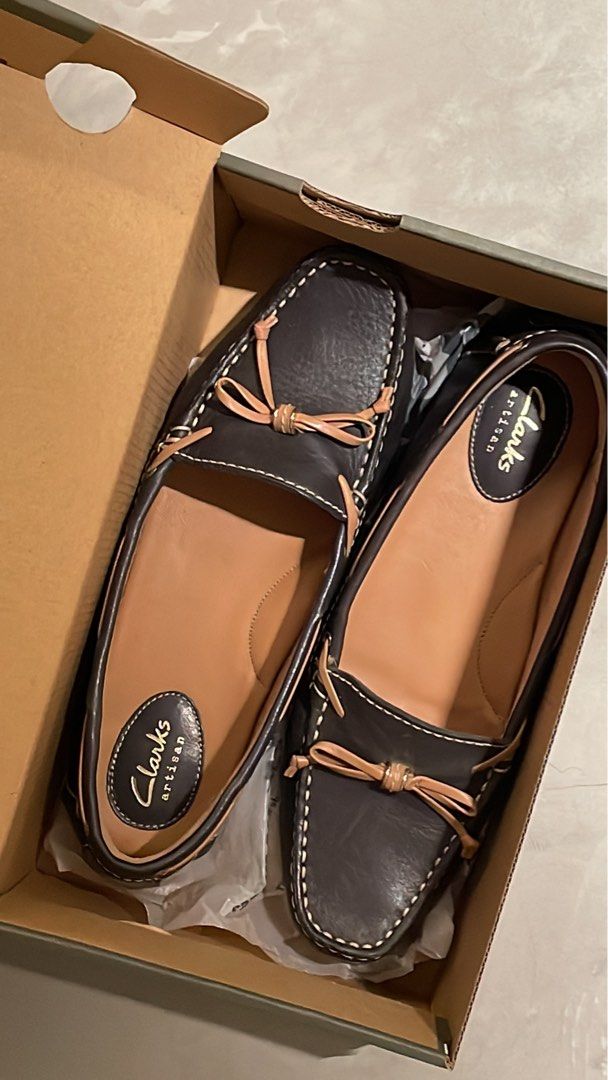Clarks store artisan loafers