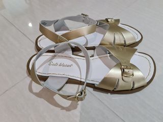 (Category: ) located in . Submitted by eswy22 (Listing ID 1203820280, Image 1). Description: .