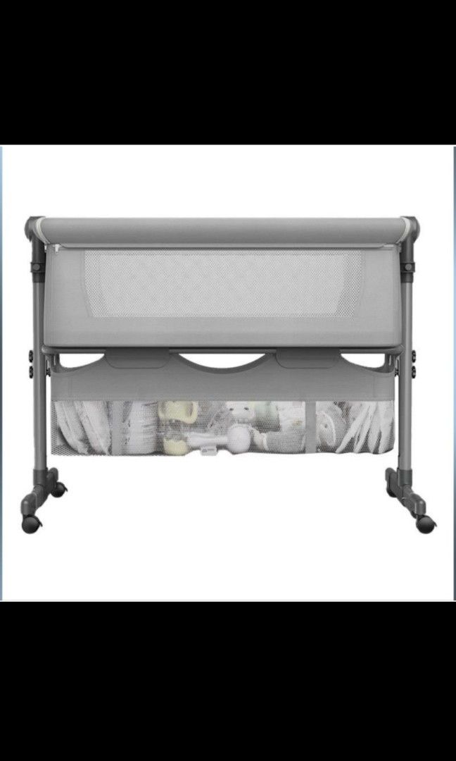 Co sleeper/ bedside crib/ rocker Babies & Kids, Baby Nursery & Kids Furniture, Cots