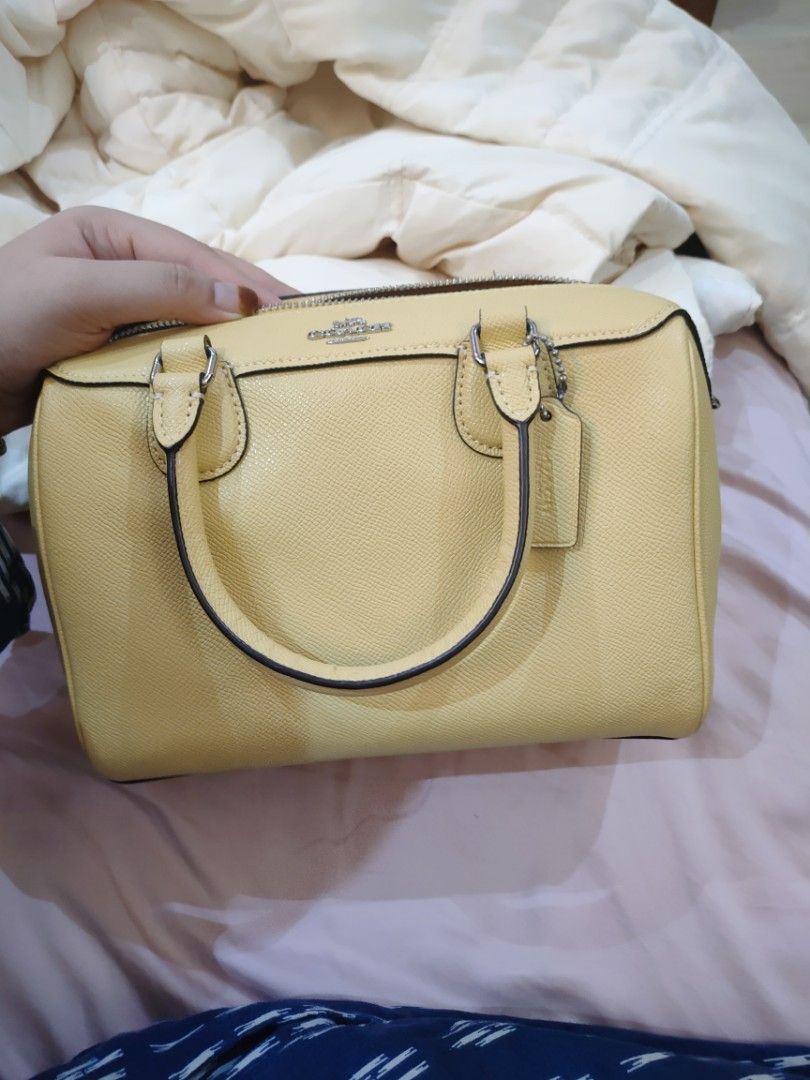 Authentic Coach mini Bennett satchel in vanilla Women s Fashion Bags Wallets Cross body Bags on Carousell