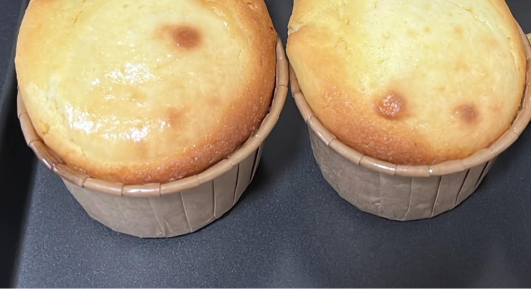 Cream cheese cup cakes, Food &amp; Drinks, Homemade Bakes on Carousell