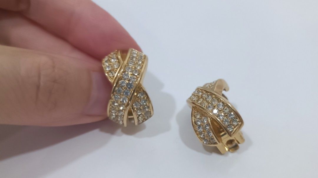 Christian dior vintage clip on earrings sales