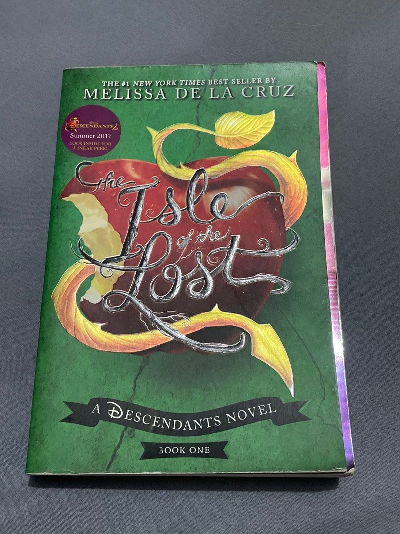 Disney Descendant’s Novel Book Set (Category: Storybooks) located in Las Pinas. Submitted by meep_morp_z (Listing ID 1203923432, Image 2). Description: .