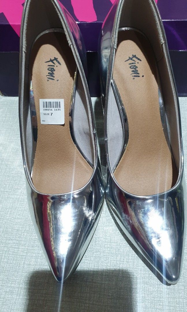 Fioni top silver heels