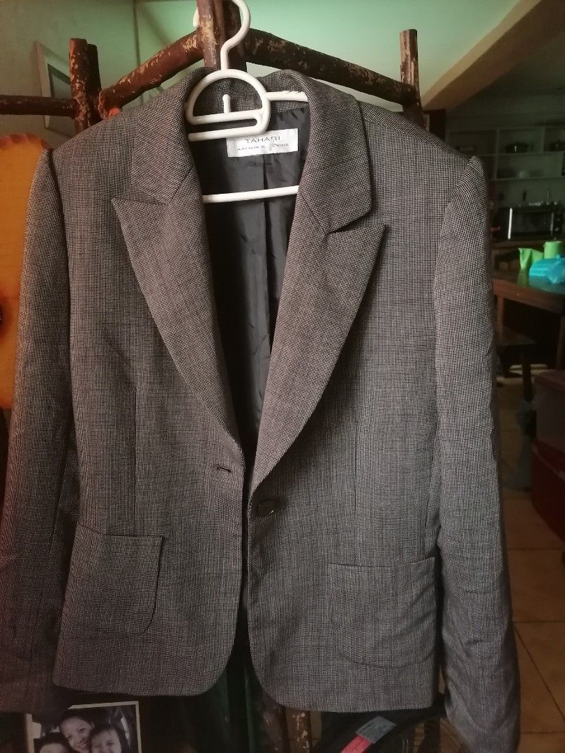 Tahari jacket hotsell arthur levine
