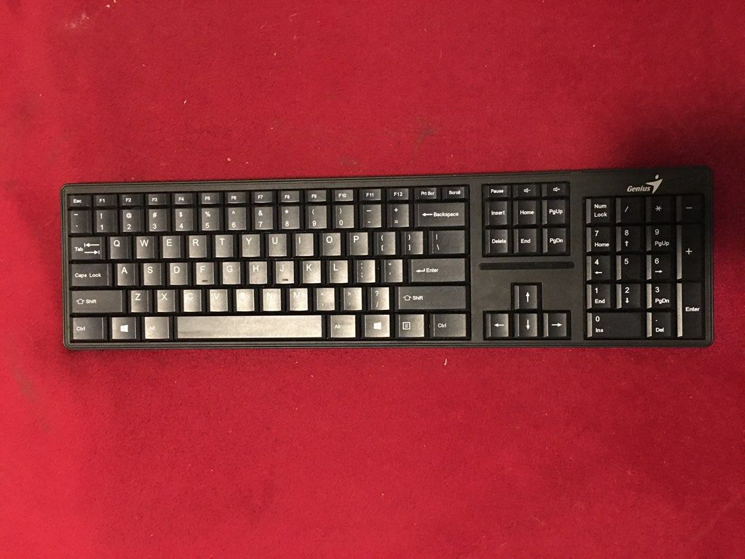 Genius Wireless Keyboard SlimStar 800ME (Category: Computer Keyboard) located in Muntinlupa City. Submitted by tvs08 (Listing ID 1203910709, Image 2). Description: The keyboard is working fine but the mouse is faulty. Bought at Micro Valley for P899 RFS: Decluttering.