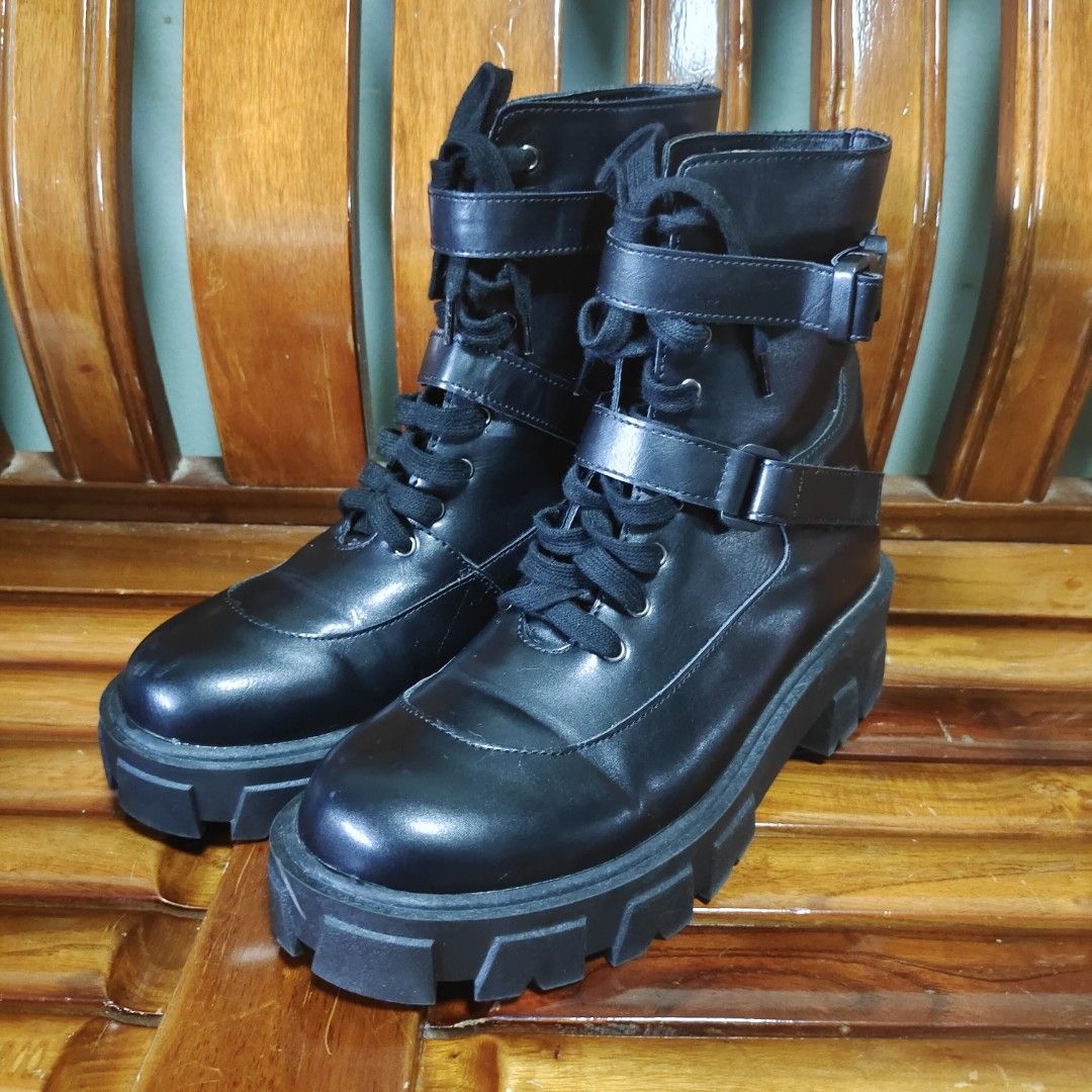 Wide ankle boots uk on sale