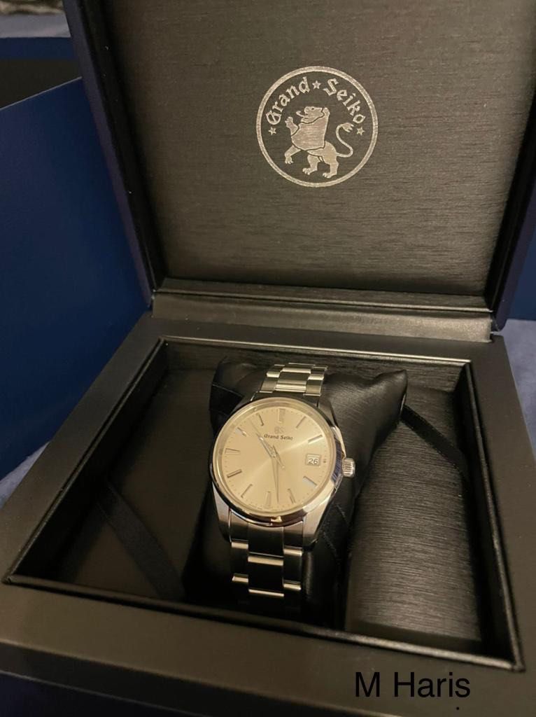 Grand Seiko SBGP009, Luxury, Watches on Carousell