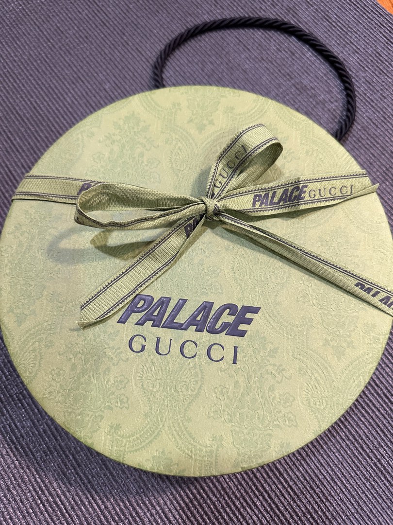 Buy Gucci x Palace GG-P Supreme Bi-Fold Wallet 'Beige' - 723149 FAAZJ 9794