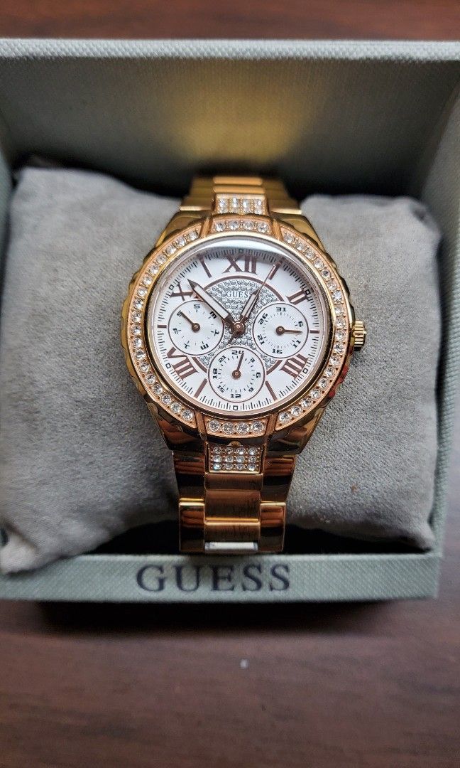 W0111l3 guess watch shop