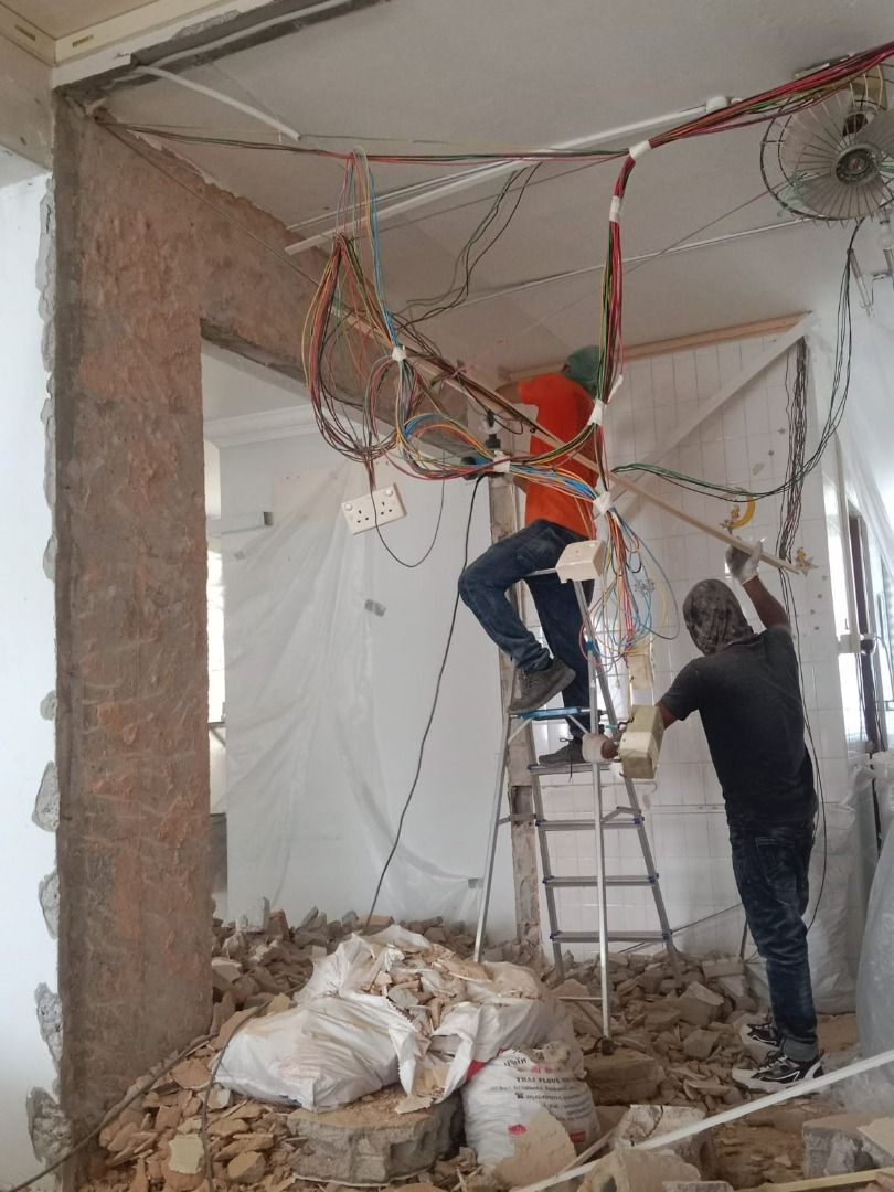 Dismantle/cabinet hacking/removal/Hacking/HDB Toilet Hacking/Condo ...