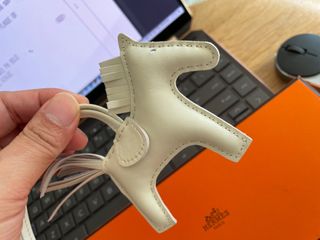 （分類：）位於 。 由 royaume.hermes 提交（商品編號 1203772277，圖片 1）。簡介： 。