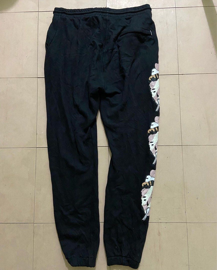 Ice cream jogging pants, Men's Fashion, Bottoms, Joggers on Carousell