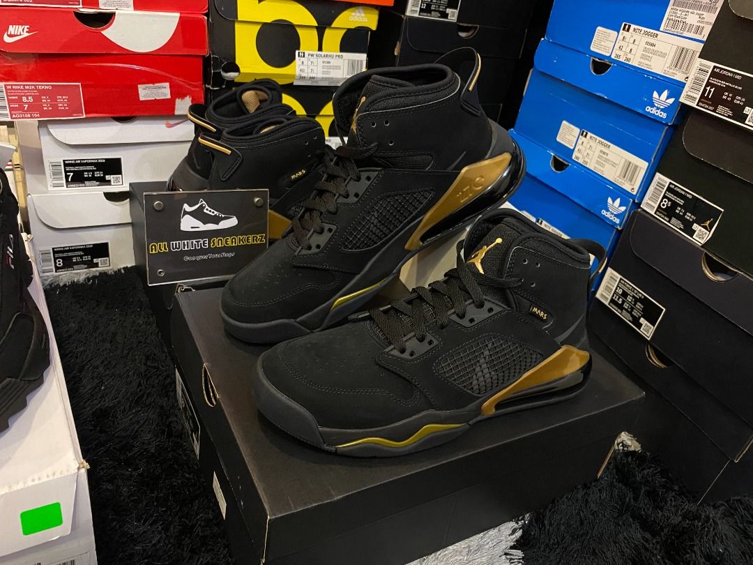Jordan mars 270 gold deals
