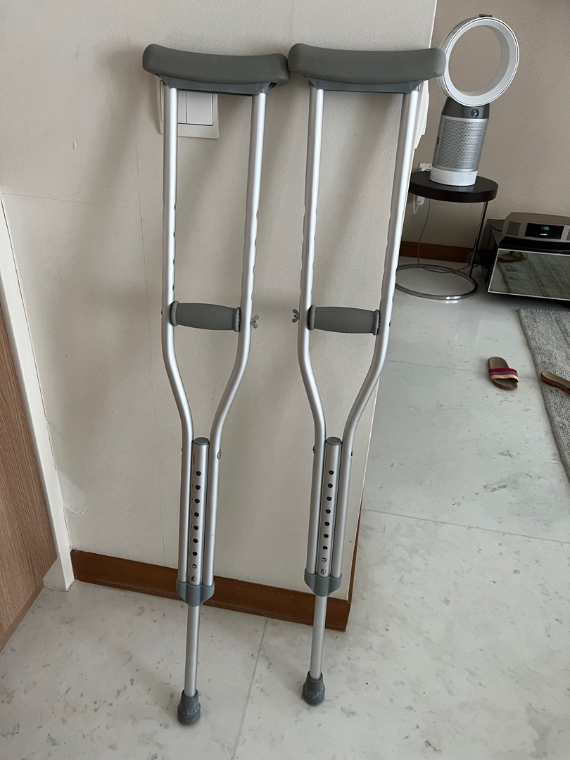 Kids Crutches, Health & Nutrition, Assistive & Rehabilatory Aids