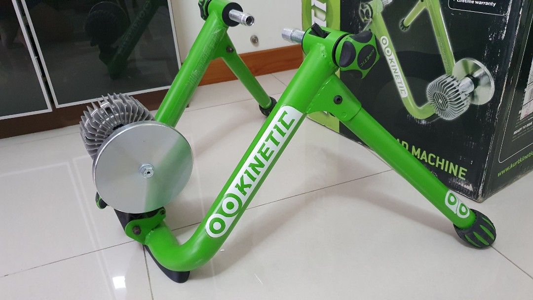 Kinetic road machine shop 2.0 fluid trainer
