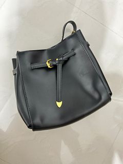 (Category: ) located in . Submitted by elainesmiles (Listing ID 1203891052, Image 1). Description: .