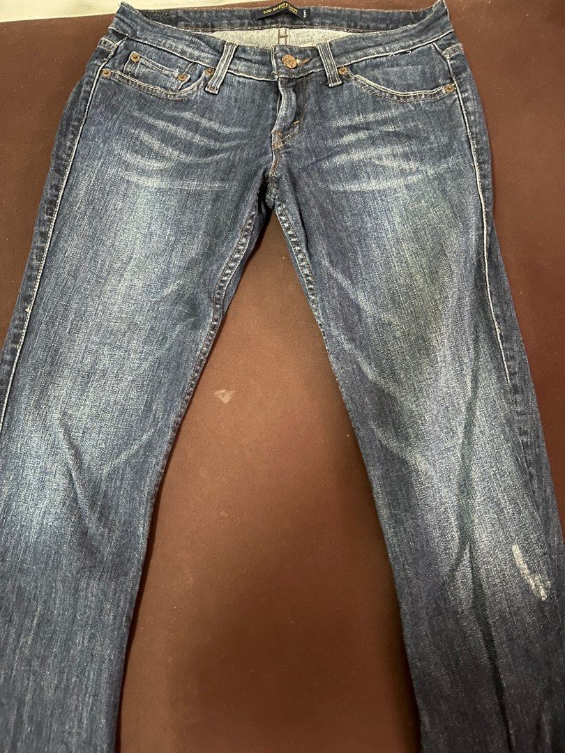 Levis 524 Jeans, Women's Fashion, Bottoms, Jeans on Carousell