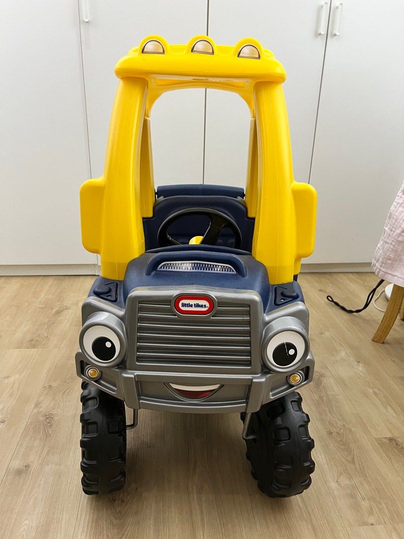 Little Tikes Jeep, Hobbies & Toys, Toys & Games on Carousell