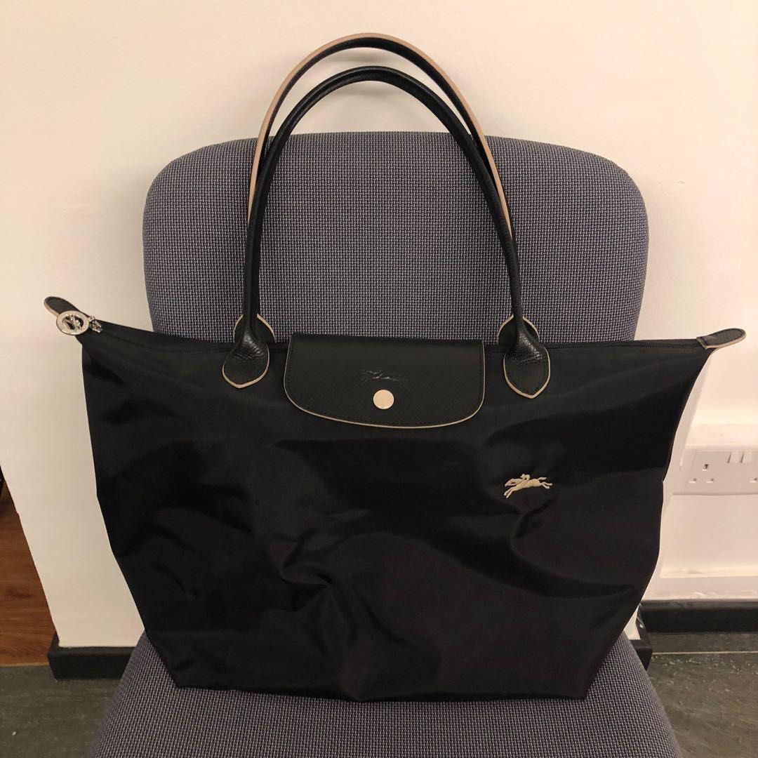 Longchamp club black store