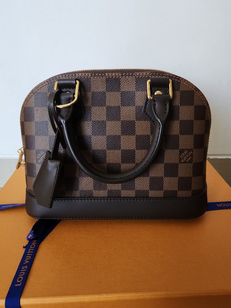 Rec. plaza senayan LV Alma BB damier ebene 2022, Fesyen Wanita