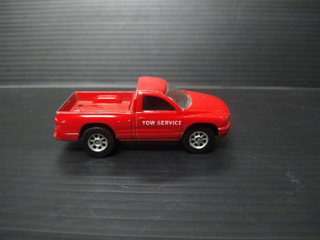 Maisto dodge shop dakota