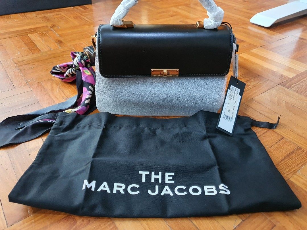 Marc Jacobs down town bag black Luxury Bags Wallets on Carousell