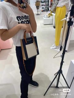 (Category: ) located in . Submitted by CCshop.ph (Listing ID 1203850993, Image 1). Description: .