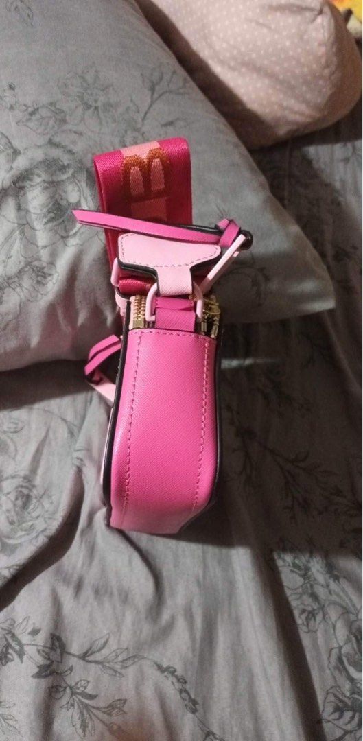 Marc Jacobs Snapshot Bag in Pink Multi, Luxury, Bags & Wallets on Carousell
