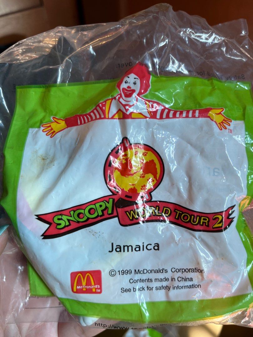 McDonalds Snoopy World Tour 2 Jamaica 1999, Hobbies & Toys, Memorabilia & Collectibles