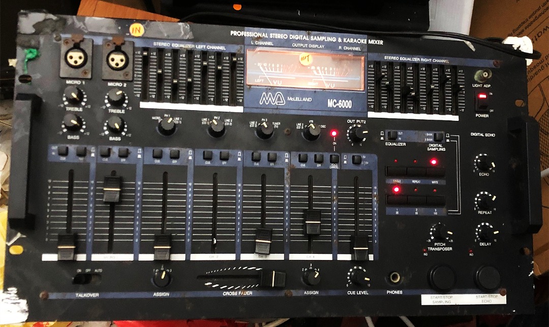 McLELLAND MC6000 PROFESSIONAL STEREO DIGITAL SAMPLING & KARAOKE MIXER